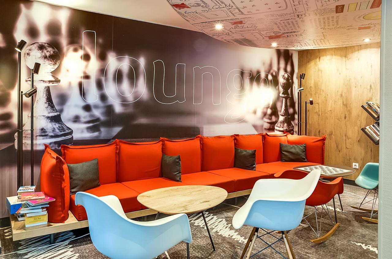 Отель Ibis Salon De Provence Экстерьер фото