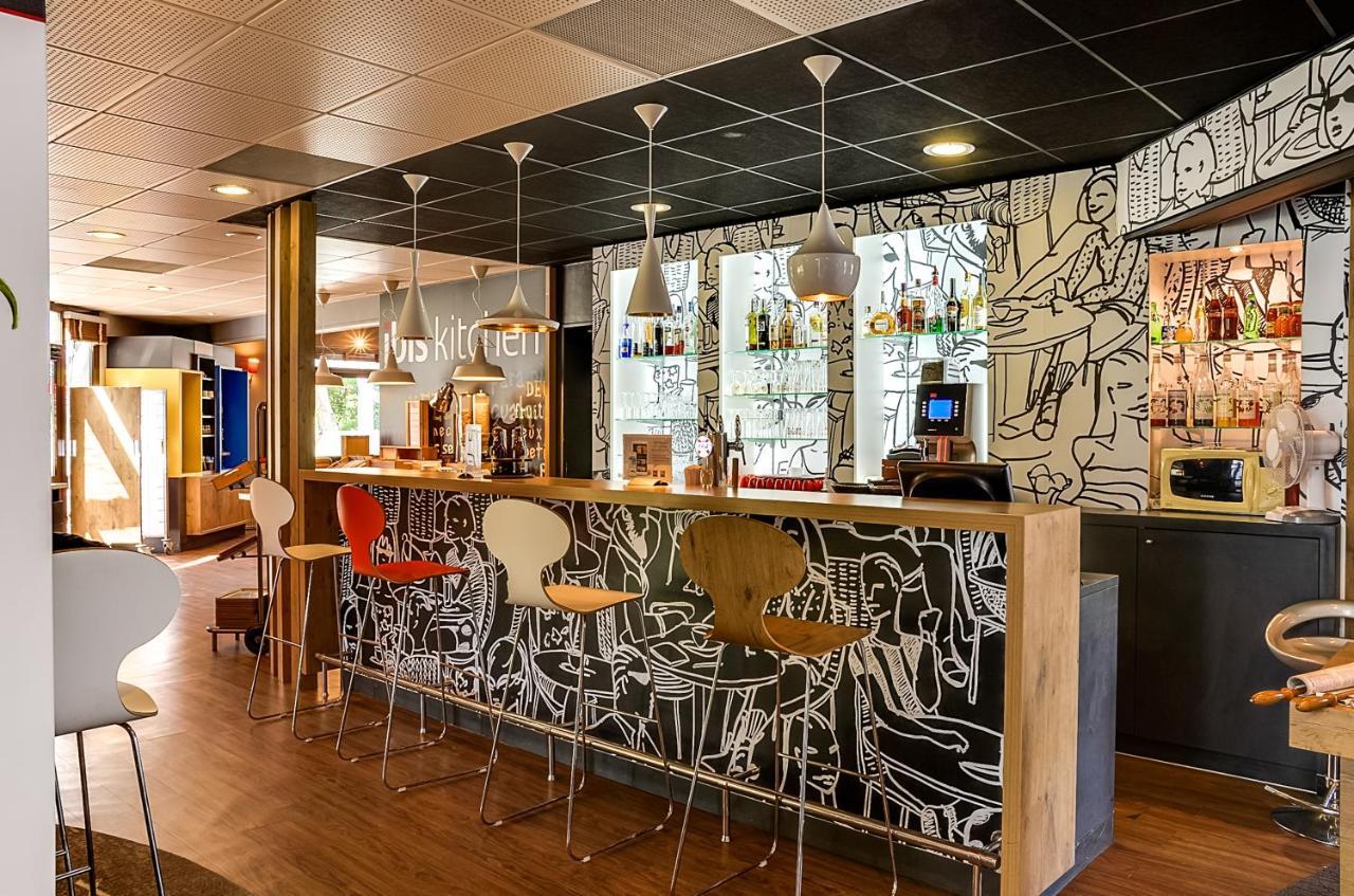 Отель Ibis Salon De Provence Экстерьер фото